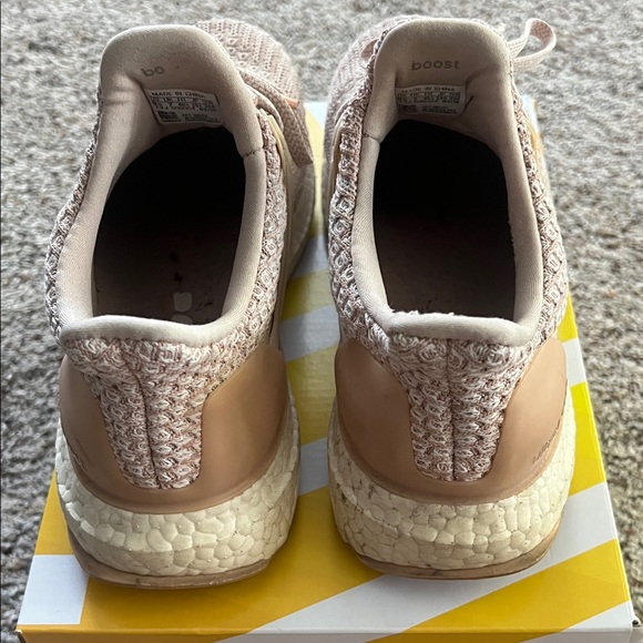 Adidas Women's UltraBOOST - Picture 7 of 10